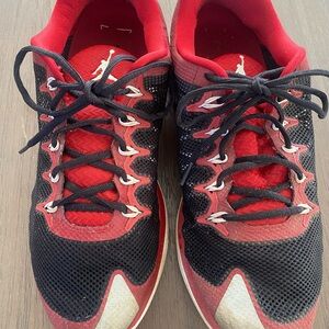 Vintage Nike Men’s Jordan Flight Runner basketball shoes size 11  715572-601